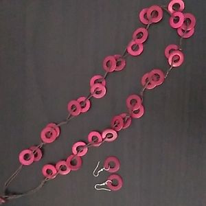 Necklace & earring set